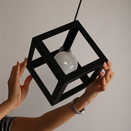 Creatieve eigentijdse en gecontracteerde smeedijzeren kroonluchter met enkele koplampen