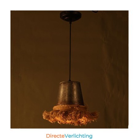 Maak de oude kroonluchter touw creatief Maak de oude kroonluchter touw creatief