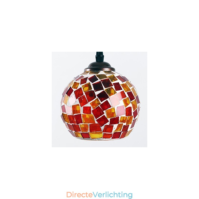 Moderne, eigentijdse metalen hanglamp met schilderij