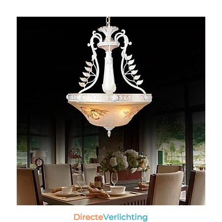 Witte hanglamp met drie lampen, patroon, glazen kap, handverguld, Europees retro klassiek Witte hanglamp met drie lampen, patroon, glazen kap, handverguld, Europees retro klassiek