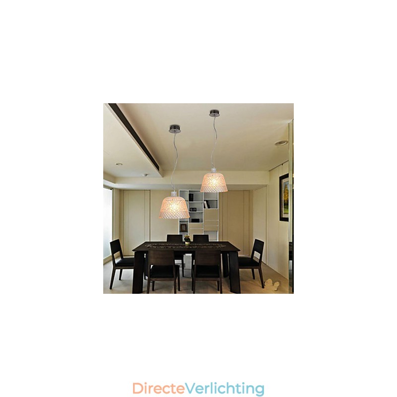 De kroonluchter met decoratieve kunstglas snijwerk hanger