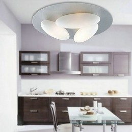 Minimalistische plafondlamp geïnspireerd op de natuur met 3-eiige kap