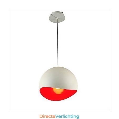 Moderne, eigentijdse metalen hanglamp Moderne, eigentijdse metalen hanglamp