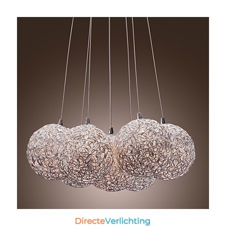 Moderne aluminium hanglamp met 7 lampen Moderne aluminium hanglamp met 7 lampen
