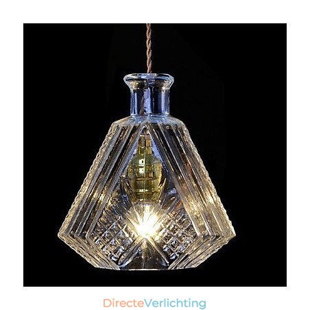 Moderne, eigentijdse metalen hanglamp Moderne, eigentijdse metalen hanglamp