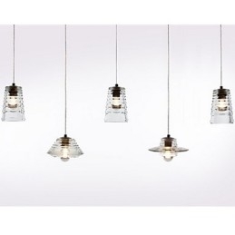 Moderne, eigentijdse glazen hanglamp