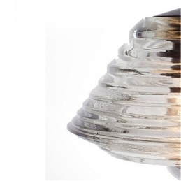 Moderne, eigentijdse glazen hanglamp