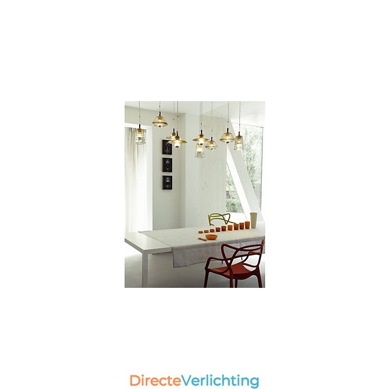 Moderne, eigentijdse glazen hanglamp