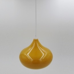 Hanglamp in de vorm van een druppellamp in de vorm van een ui