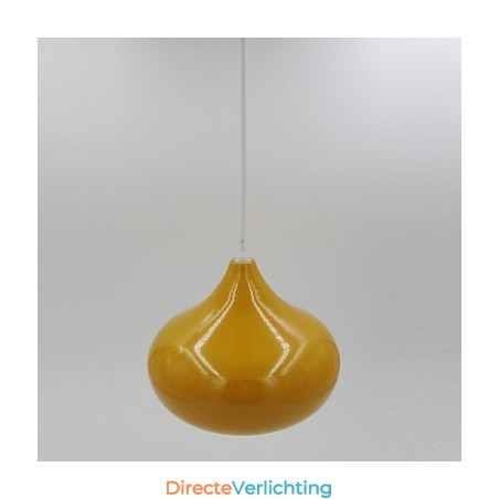 Hanglamp in de vorm van een druppellamp in de vorm van een ui Hanglamp in de vorm van een druppellamp in de vorm van een ui