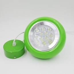 Hanglamp in de vorm van een druppellamp in de vorm van een ui