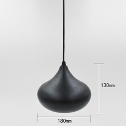 Hanglamp in de vorm van een druppellamp in de vorm van een ui