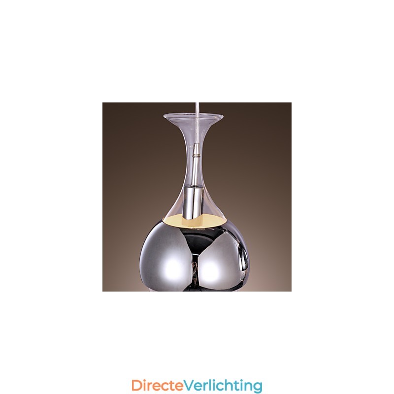Moderne creatieve hanglamp met 3 lampen in de vorm van een kelk