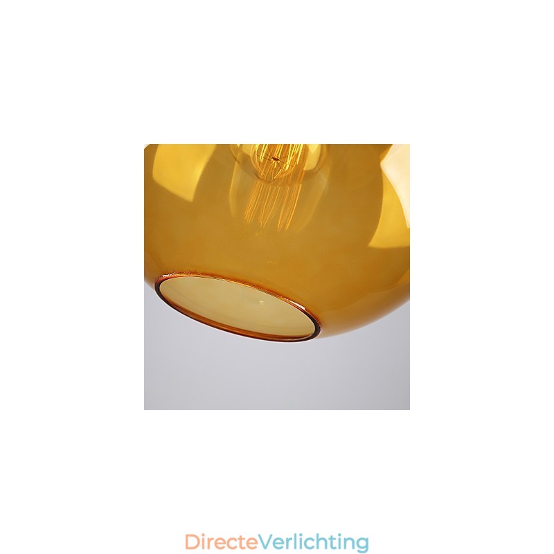 Moderne glazen hanglamp in ronde amberkleurige glazen kap met bubbeldesign