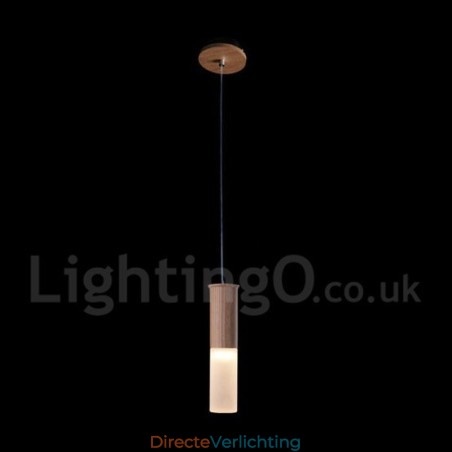 Moderne, eigentijdse hanglamp van hout met één lichtbron Moderne, eigentijdse hanglamp van hout met één lichtbron