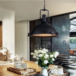 Zwarte vintage metalen hanglamp