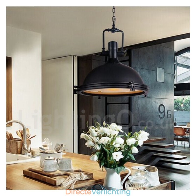 Zwarte vintage metalen hanglamp