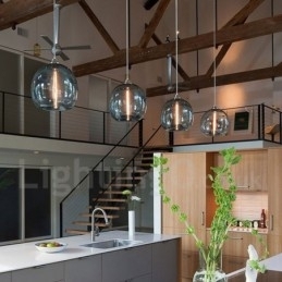 Moderne, eigentijdse, veelkleurige hanglamp met 1 lichtbron van glas