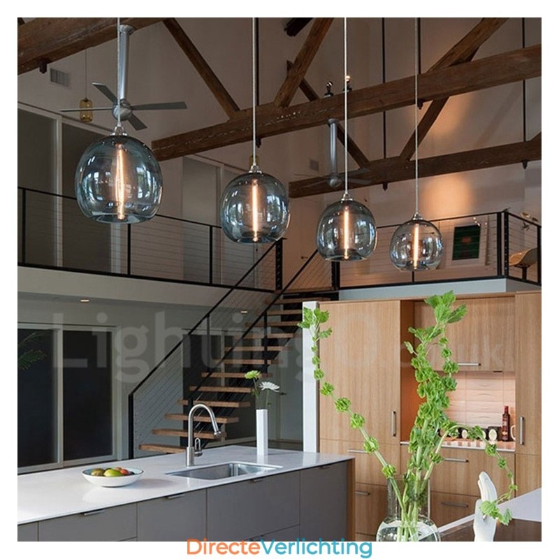 Moderne, eigentijdse, veelkleurige hanglamp met 1 lichtbron van glas