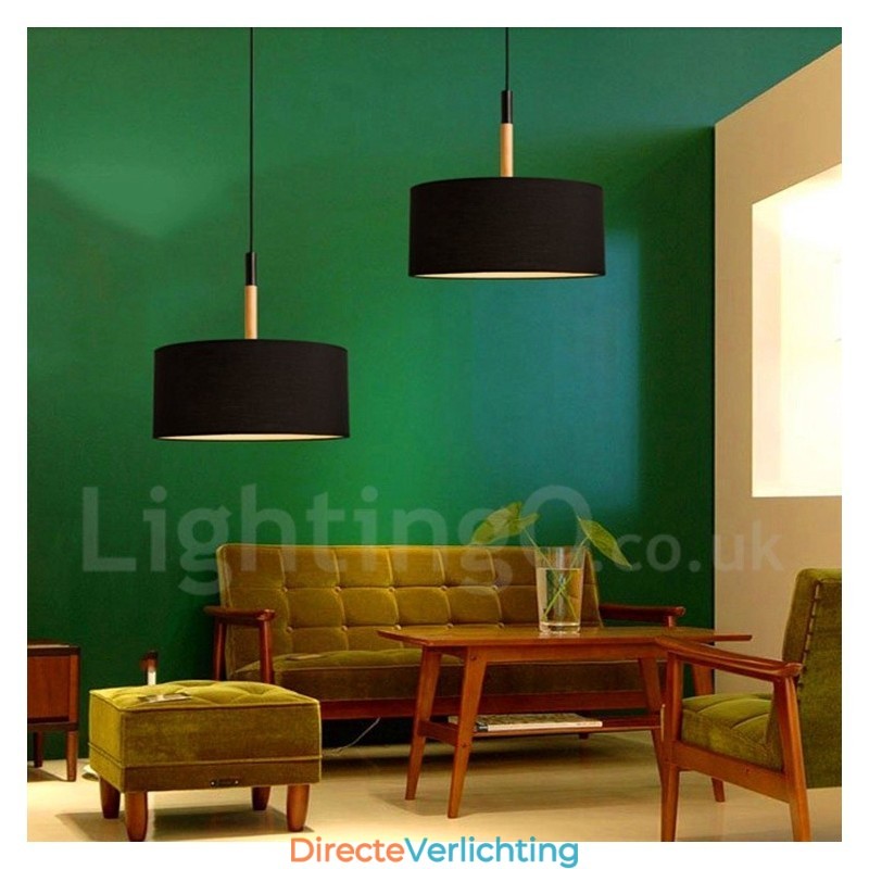 Moderne, eigentijdse houten trommel hanglamp met stoffen kap
