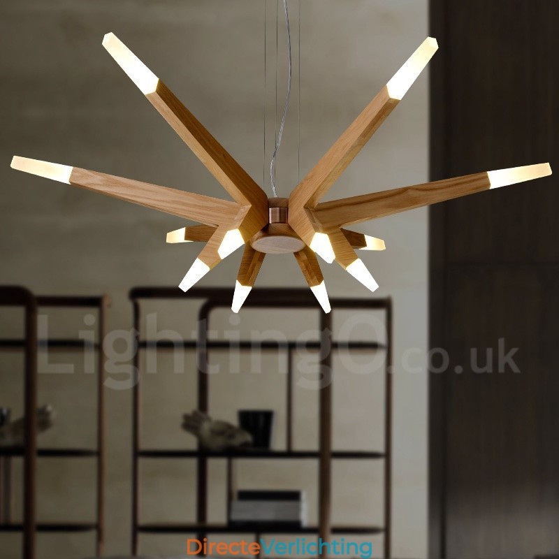 Moderne, eigentijdse houten hanglamp met 12 lampen