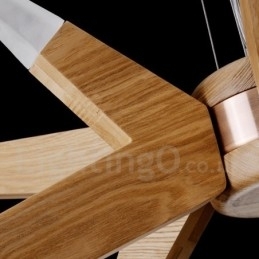 Moderne, eigentijdse houten hanglamp met 12 lampen