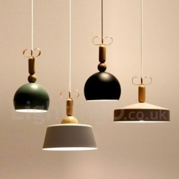 Moderne, eigentijdse, veelkleurige hanglamp
