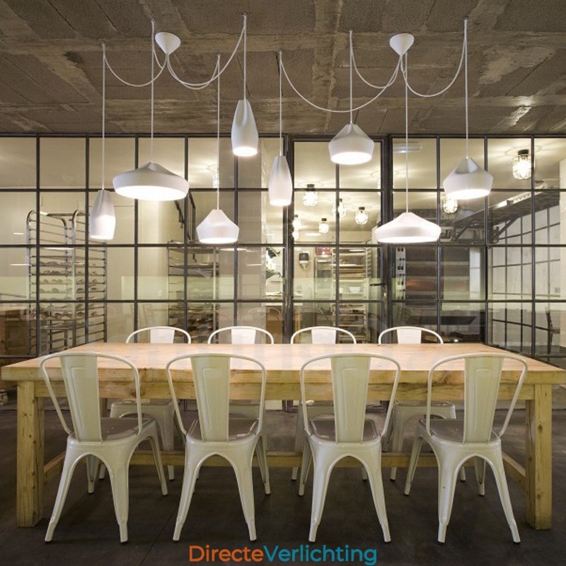 Moderne, eigentijdse, veelkleurige hanglamp