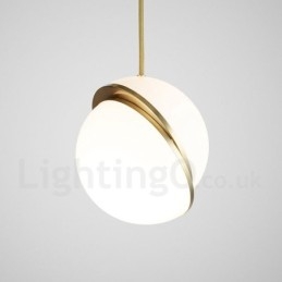 Moderne eigentijdse koperen hanglamp met glazen kaplamp