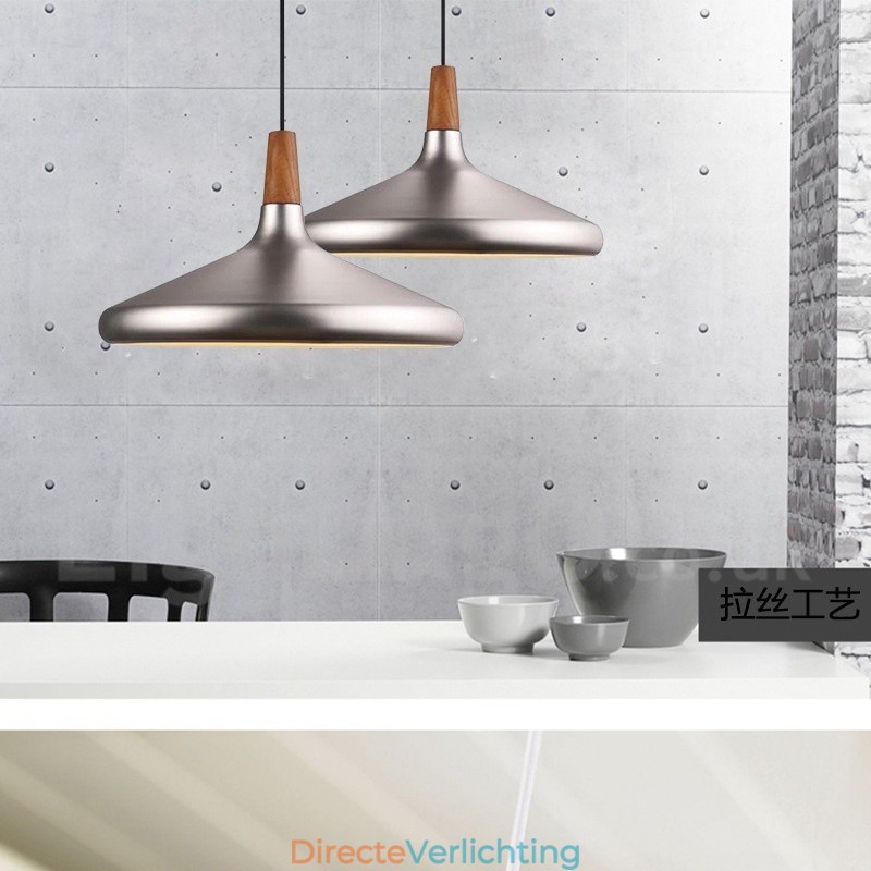 Moderne, eigentijdse metalen hanglamp met 1 licht