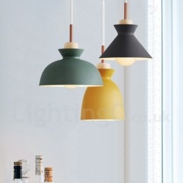 Moderne, eigentijdse metalen hanglamp in meerdere kleuren