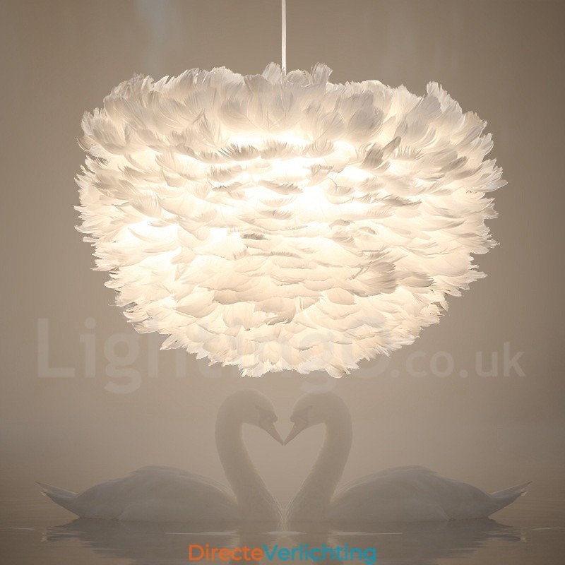Hanglamp met witte veren