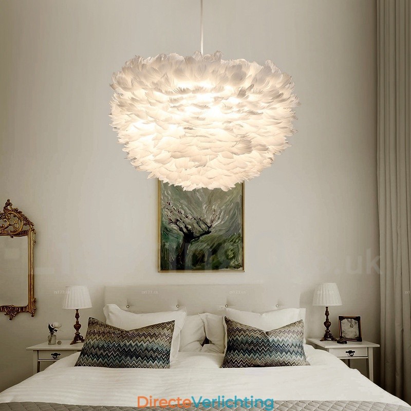 Hanglamp met witte veren