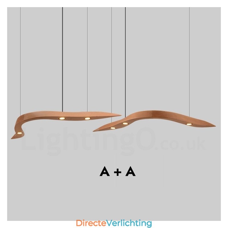 Moderne, eigentijdse houten hanglamp met 3 lampen