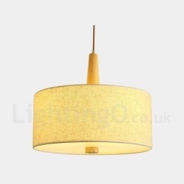 Moderne, eigentijdse hanglamp van hout met stoffen kap
