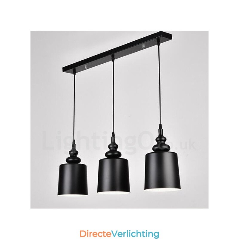 Zwarte moderne eigentijdse hanglamp met 3 lampen