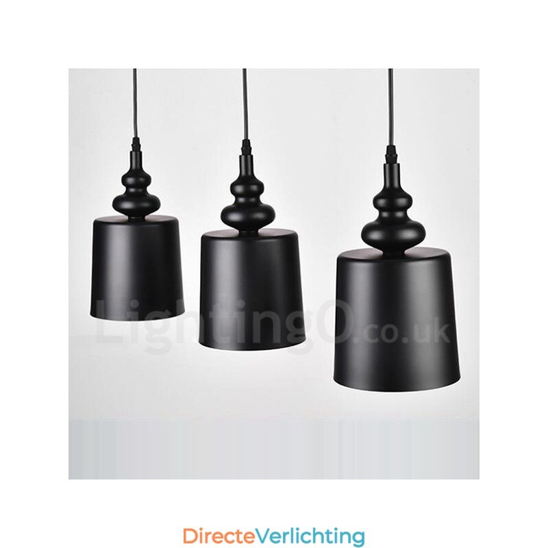 Zwarte moderne eigentijdse hanglamp met 3 lampen