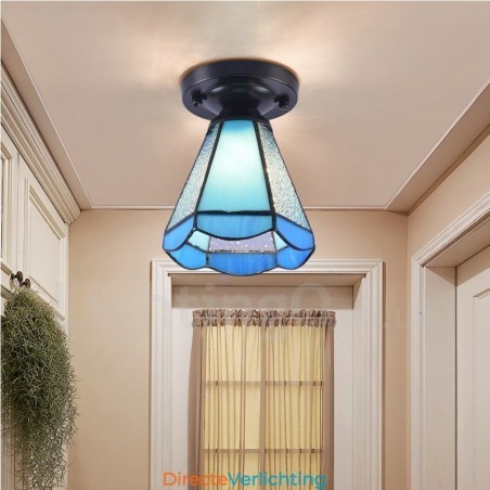 Geïntegreerde plafondlamp in mediterrane stijl Geïntegreerde plafondlamp in mediterrane stijl