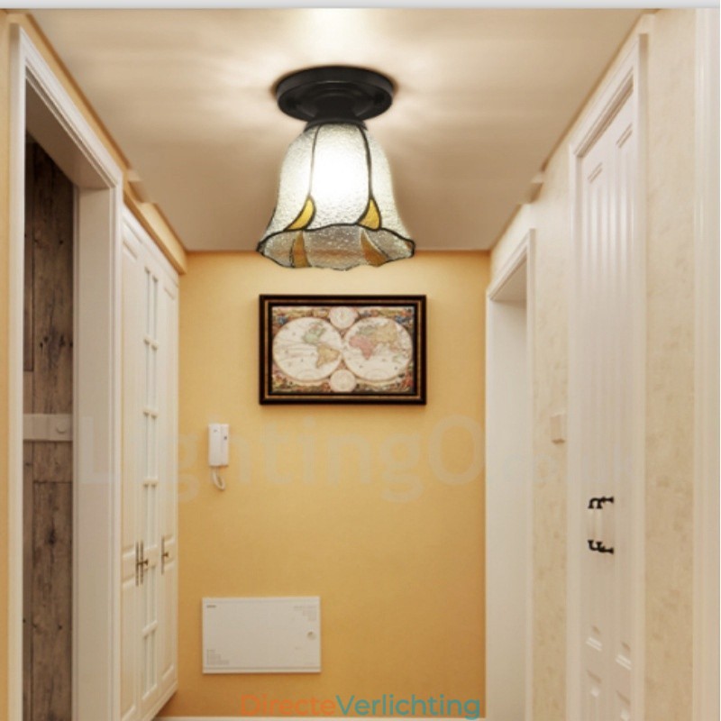 Geïntegreerde plafondlamp in mediterrane stijl