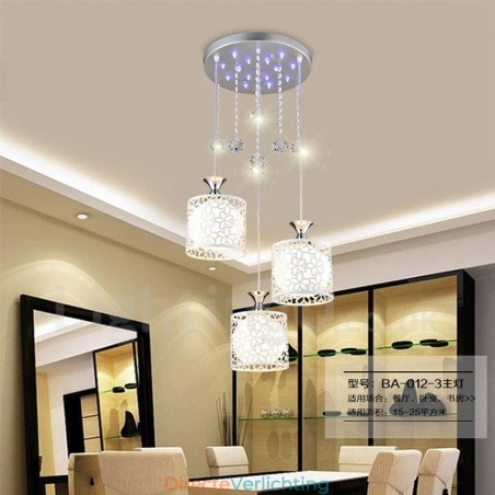 3-lichts moderne, eigentijdse, gloeilamp metalen hanglamp 3-lichts moderne, eigentijdse, gloeilamp metalen hanglamp