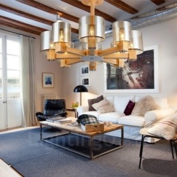 8 Lichte houten moderne eigentijdse kroonluchter in Scandinavische stijl met glazen kap