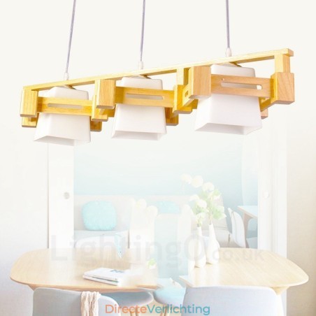 3-lichts houten moderne eigentijdse hanglamp in Scandinavische stijl met stoffen kap 3-lichts houten moderne eigentijdse hanglamp in Scandinavische stijl met stoffen kap