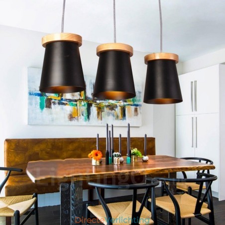 3 Lichte houten moderne eigentijdse hanglamp in Scandinavische stijl met ijzeren kap 3 Lichte houten moderne eigentijdse hanglamp in Scandinavische stijl met ijzeren kap