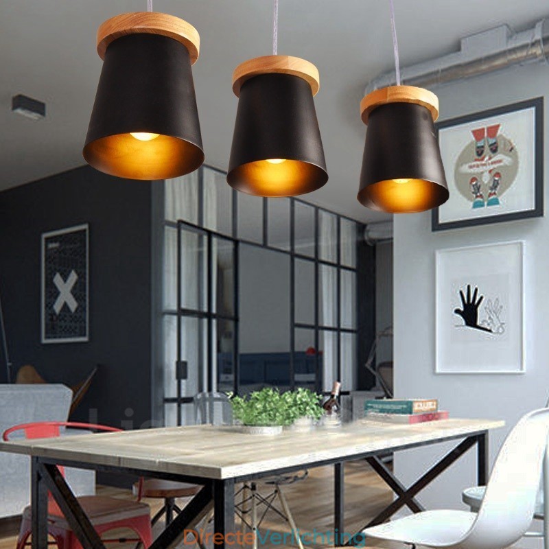 3 Lichte houten moderne eigentijdse hanglamp in Scandinavische stijl met ijzeren kap