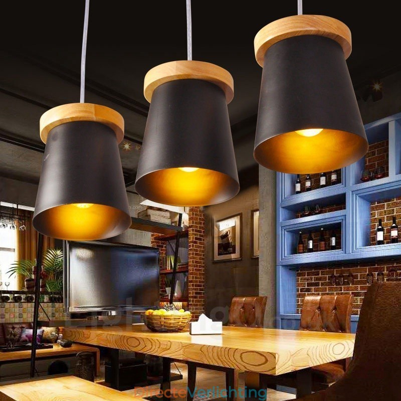 3 Lichte houten moderne eigentijdse hanglamp in Scandinavische stijl met ijzeren kap