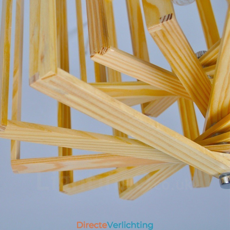 1 Lichte houten moderne eigentijdse hanglamp in Scandinavische stijl met houten kap