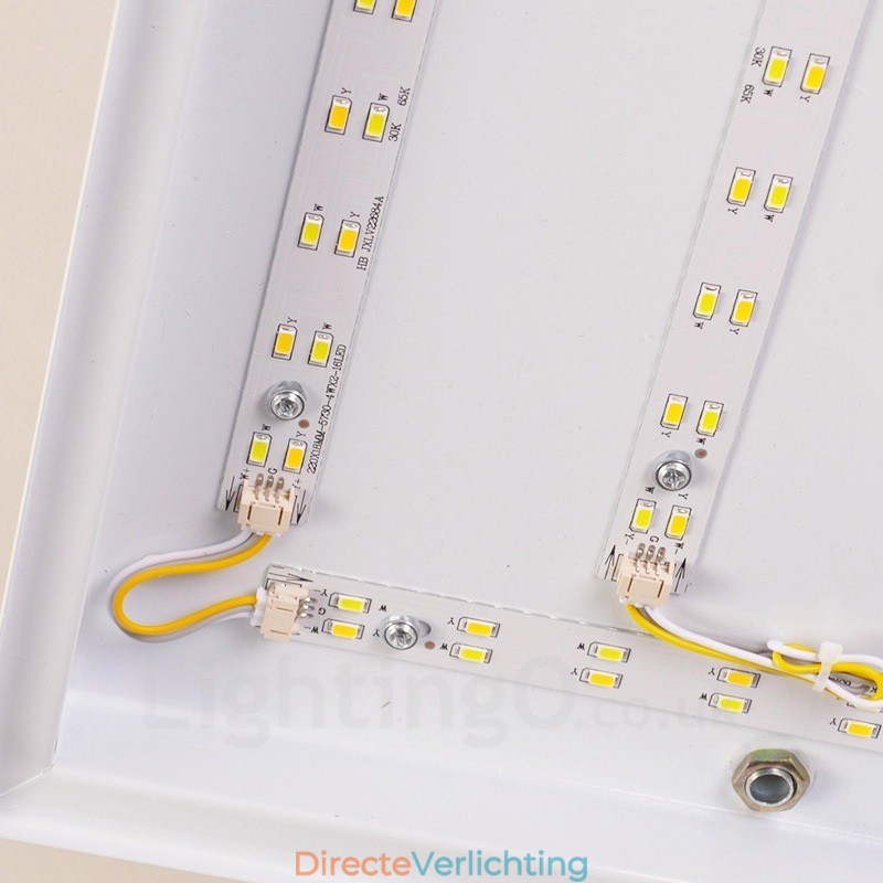 Moderne, eigentijdse plafondlampen met acryl kap