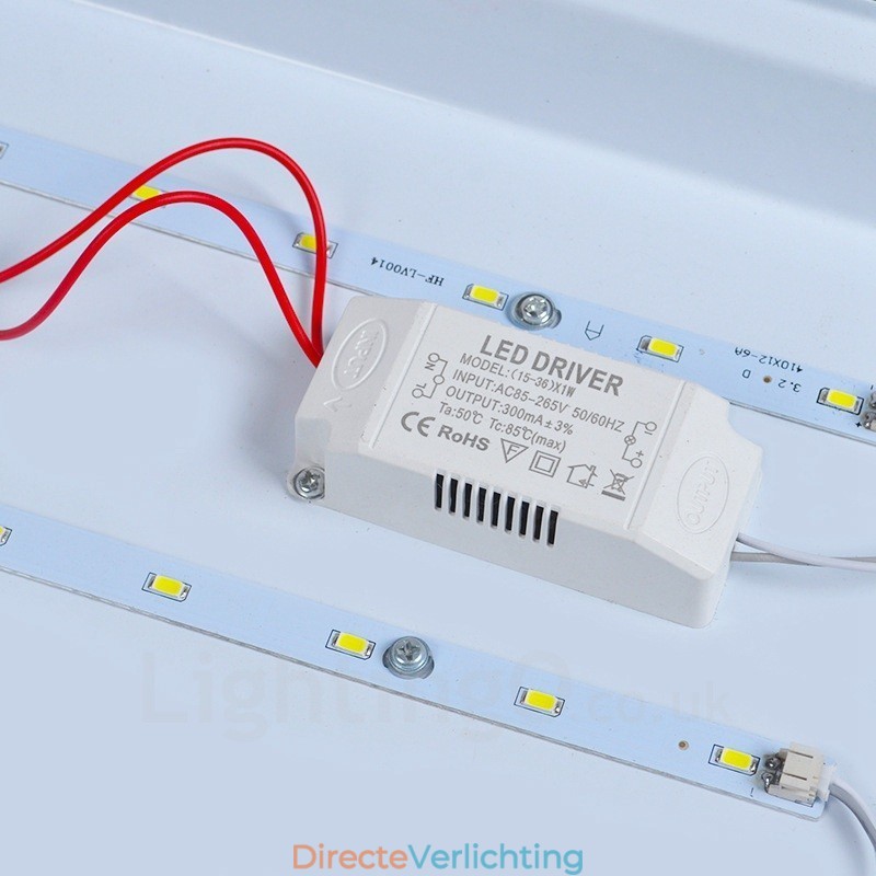 Moderne, eigentijdse plafondlampen met acryl kap