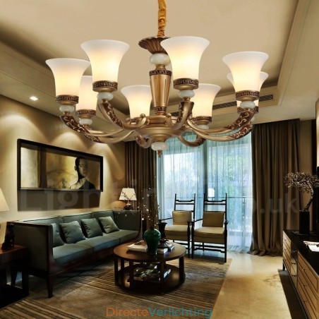 8-lichts retro traditionele luxe lobby kroonluchter van zinklegering met glazen kap 8-lichts retro traditionele luxe lobby kroonluchter van zinklegering met glazen kap
