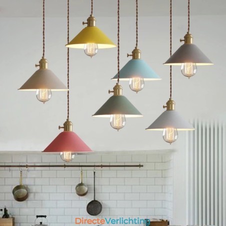 1-lichts moderne, eigentijdse stalen hanglamp met stalen kap 1-lichts moderne, eigentijdse stalen hanglamp met stalen kap